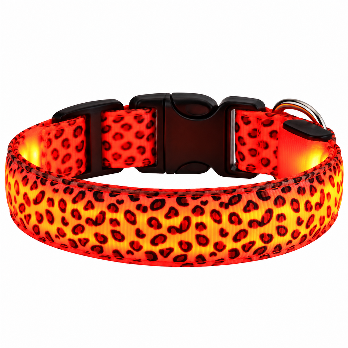 LED halsband met luipaardprint in oranje, oplichtend, met zwarte kliksluiting en metalen D-ring op witte achtergrond