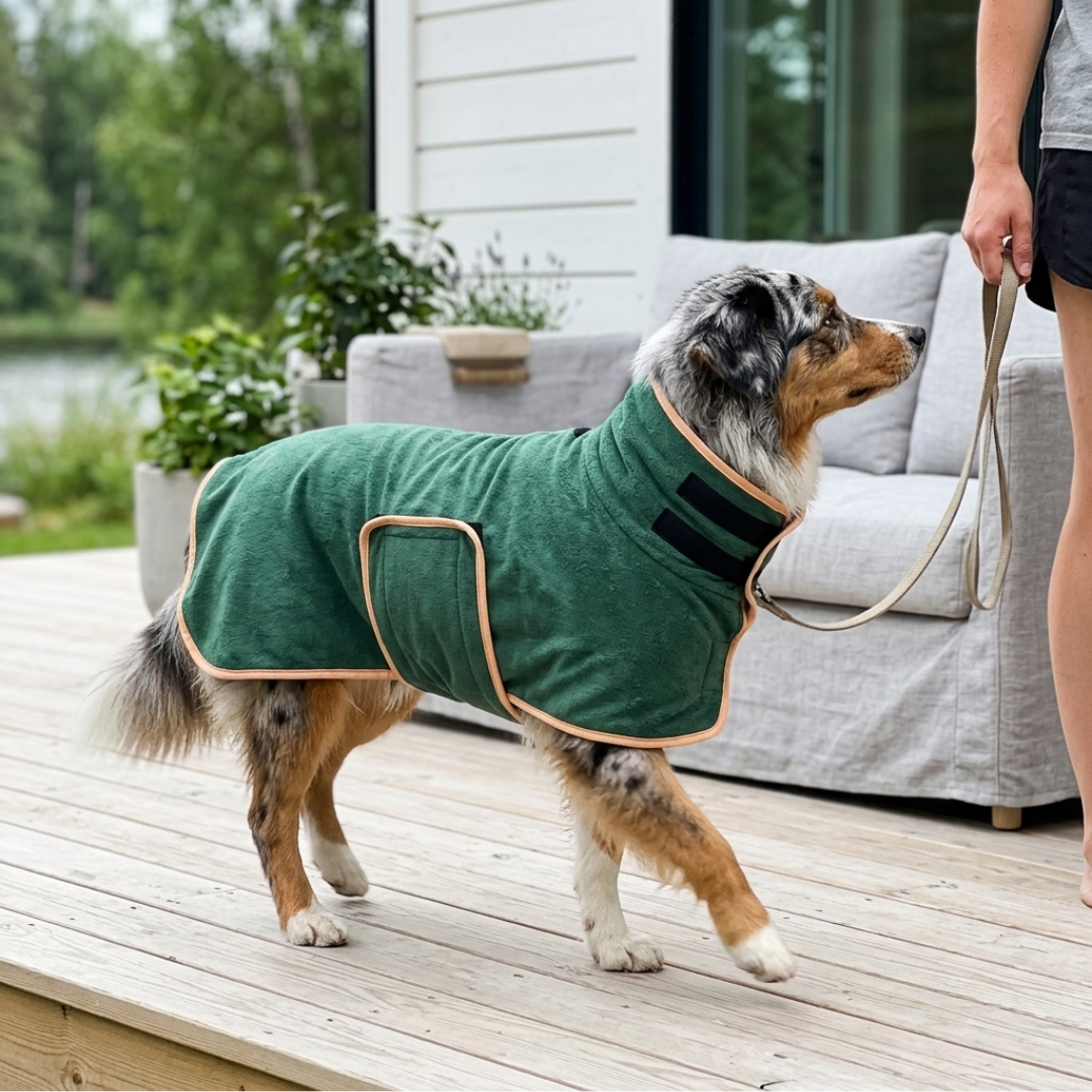 Hondenbadjas superabsorberend — droogt je hond snel na wandeling