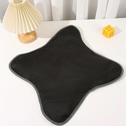 SnufflePad snuffelmat hond — senior hond gebruikt snuffelmat als mentale activiteit
