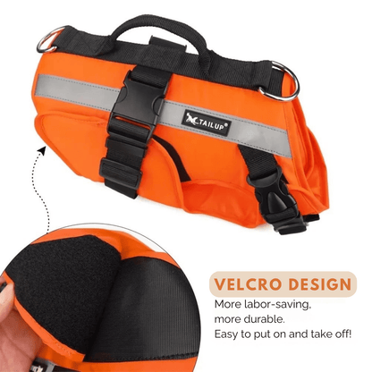 SwimSafe hondenzwemvest productdetail — verstelbare borstband en buikriem
