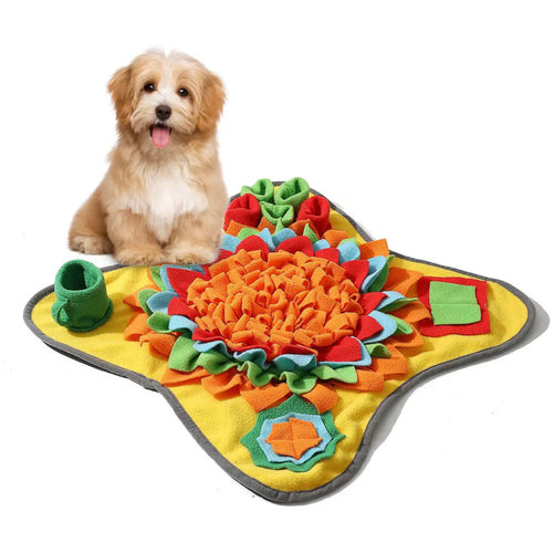 SnufflePad snuffelmat — hond zoekt snacks in gele kleurvariant