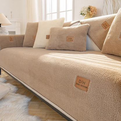 Varda Bankhoes grijs op bank — Sherpa Fleece meubelbescherming voor hond en kat