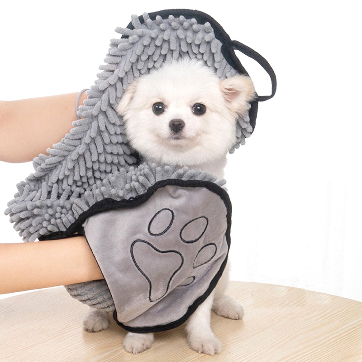 DryPaw honden drooghanddoek — product detail microvezel chenille structuur close-up
