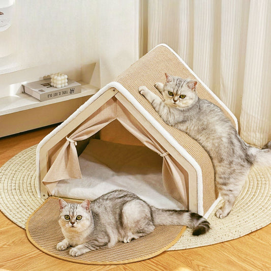 Kattenhuis met sisal krabdak, kat binnenshuis